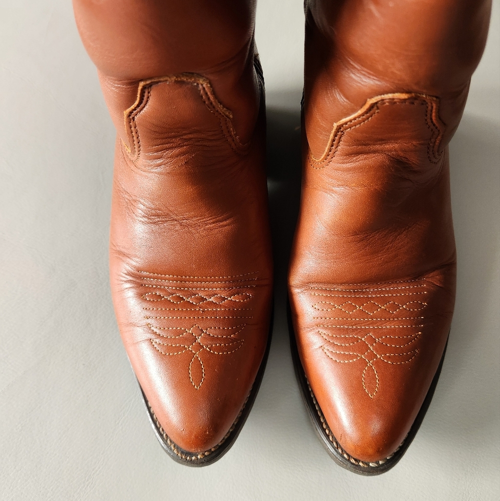 Cowboy boots Giddy up!womens brown/red color.